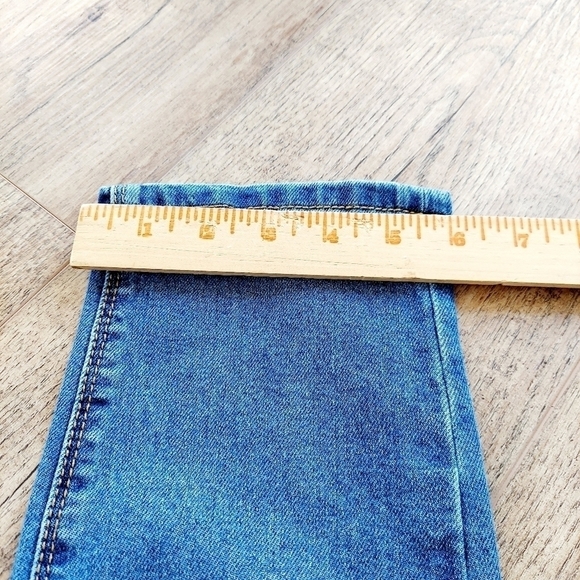 Seven7 Jeans Size 10 Girlfriend Distressed Stretch - Picture 8 of 13